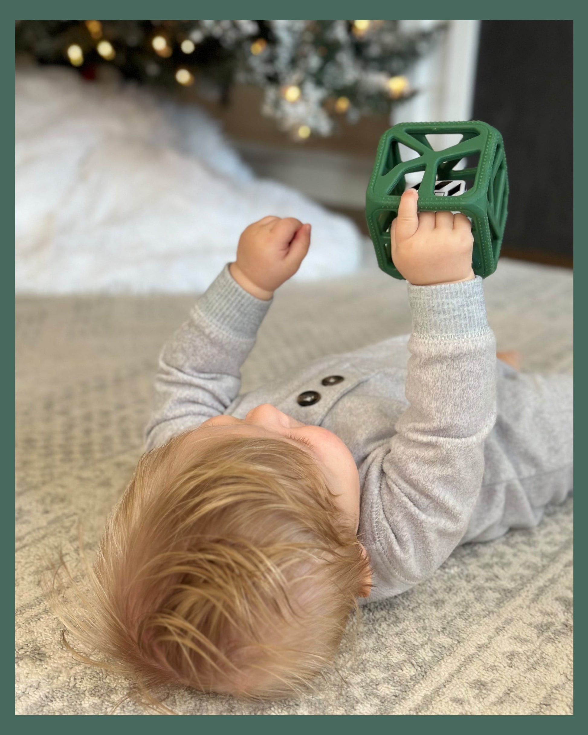 Limited Edition Holiday Gift Pack: Munch Mitt and Chew Cube Duo Chew Cube Malarkey Kids CA 