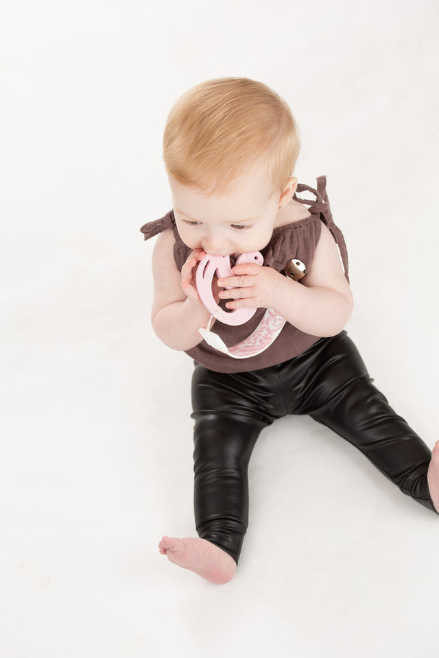TEETHER TETHER & TEETHER - Feather & Swan Teether Tether & Teether Malarkey Kids CA 