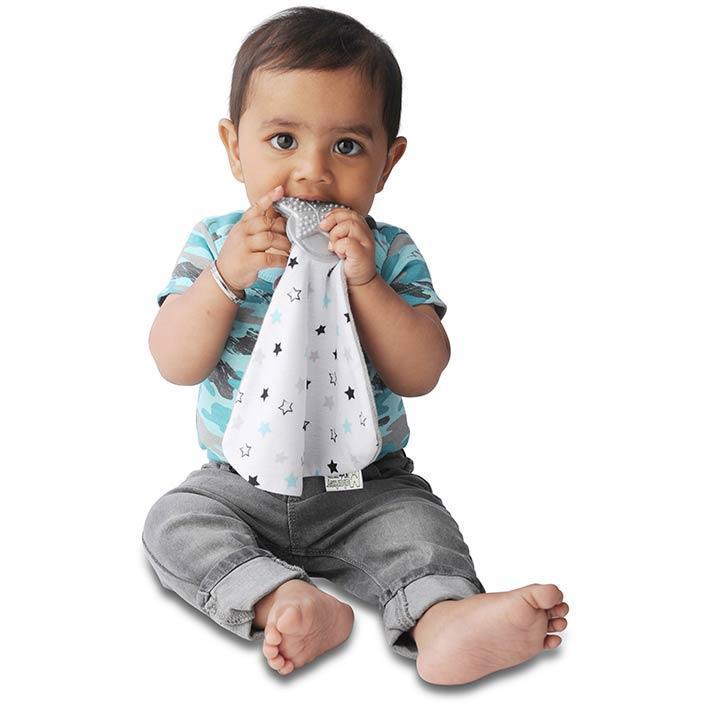 Munch-It Blanket - Twinkle Twinkle a convenient teether and cozy blanket for baby. Designed to target baby's emerging front& eye teeth as well as early molars.  The soft blanket is perfect for snuggling and absorbing drool